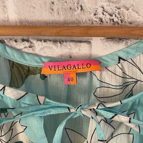 Women’s Vilagallo blue with white water Lilly lightweight blouse 40 (medium) - Picture 3 of 4